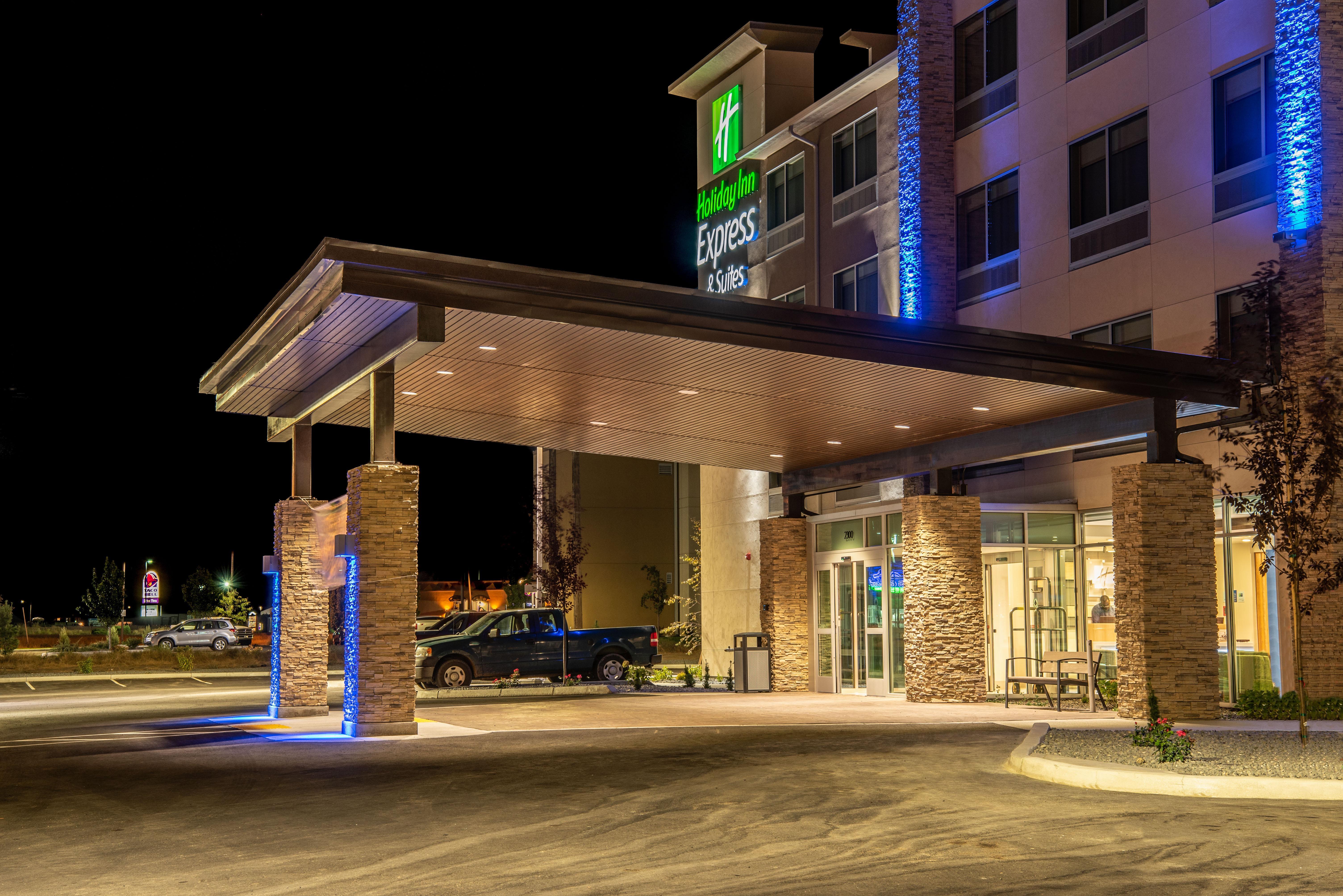 Holiday Inn Express & Suites - Moses Lake By Ihg Exterior foto